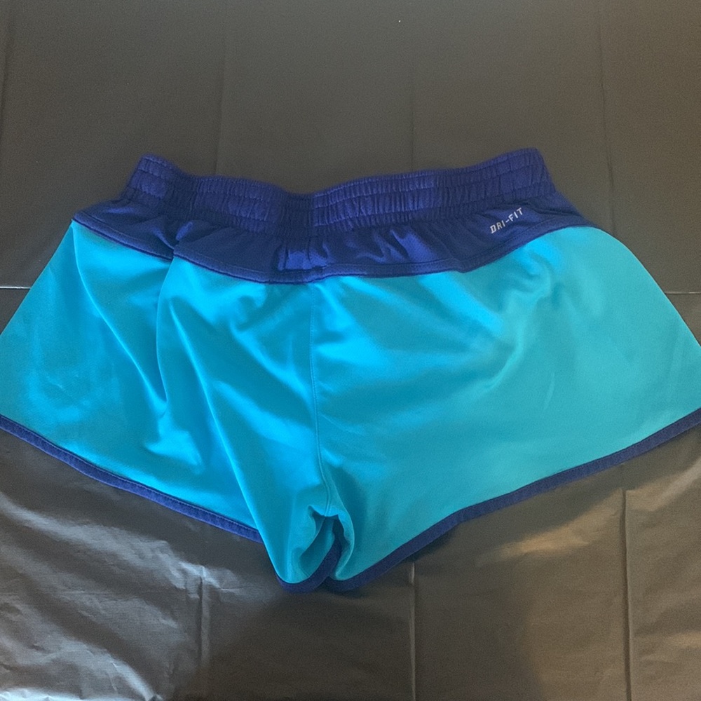 Nike Dri-Fit blue shorts - Picture 2 of 3
